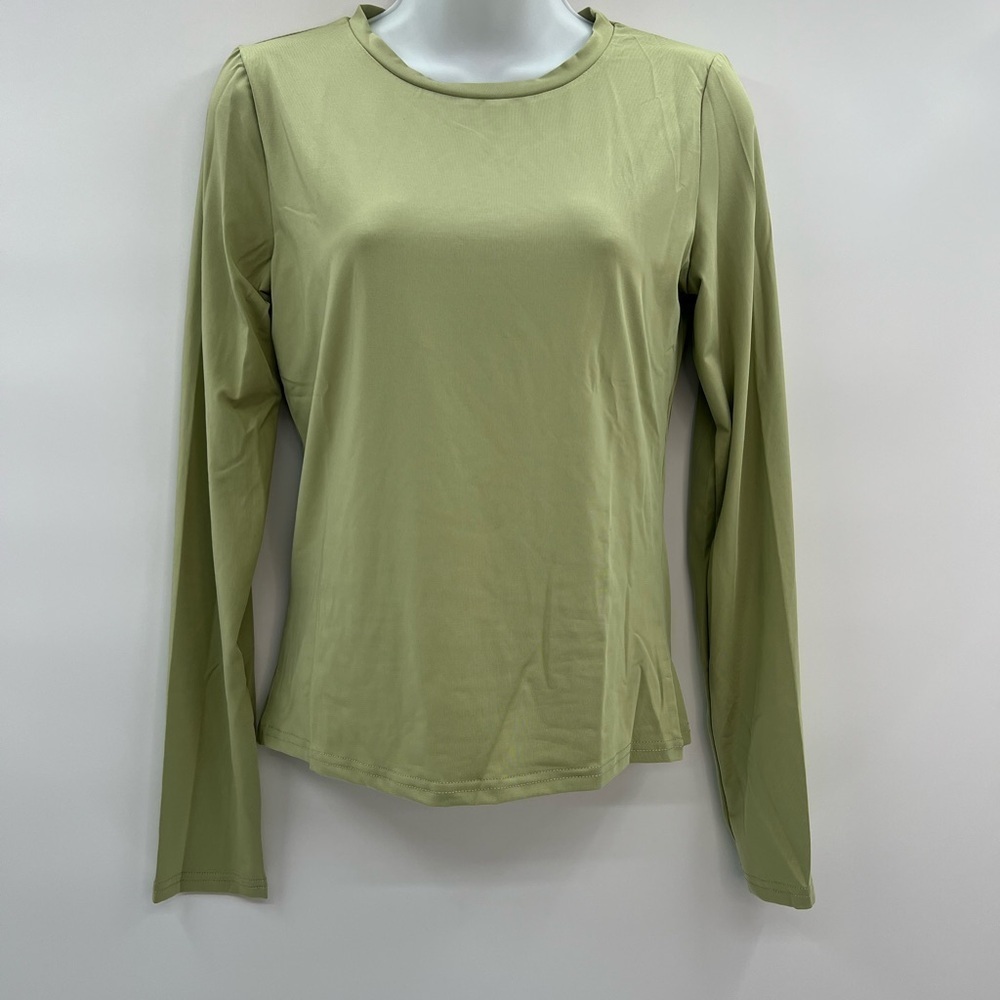 Green Base Layer Top – Women's Large (Stretch, 95% Polyester, 5% Spandex) NWOT